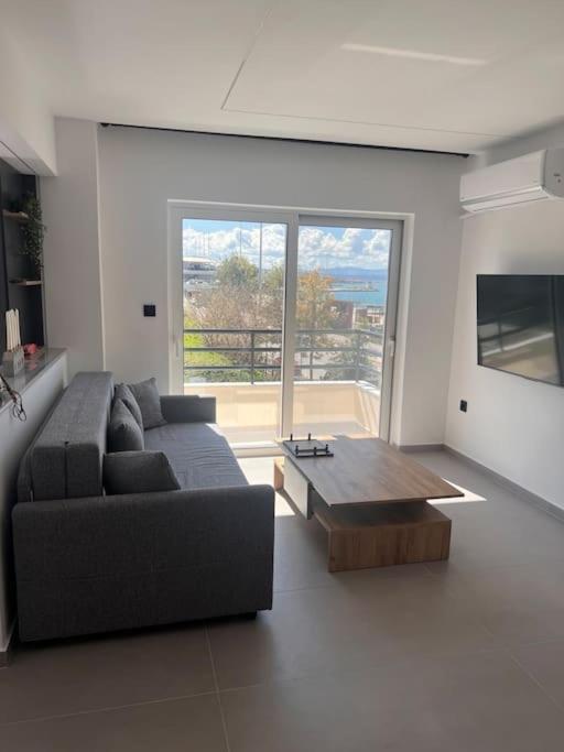Patras Blue Sea And Sky Deluxe Apartment 外观 照片